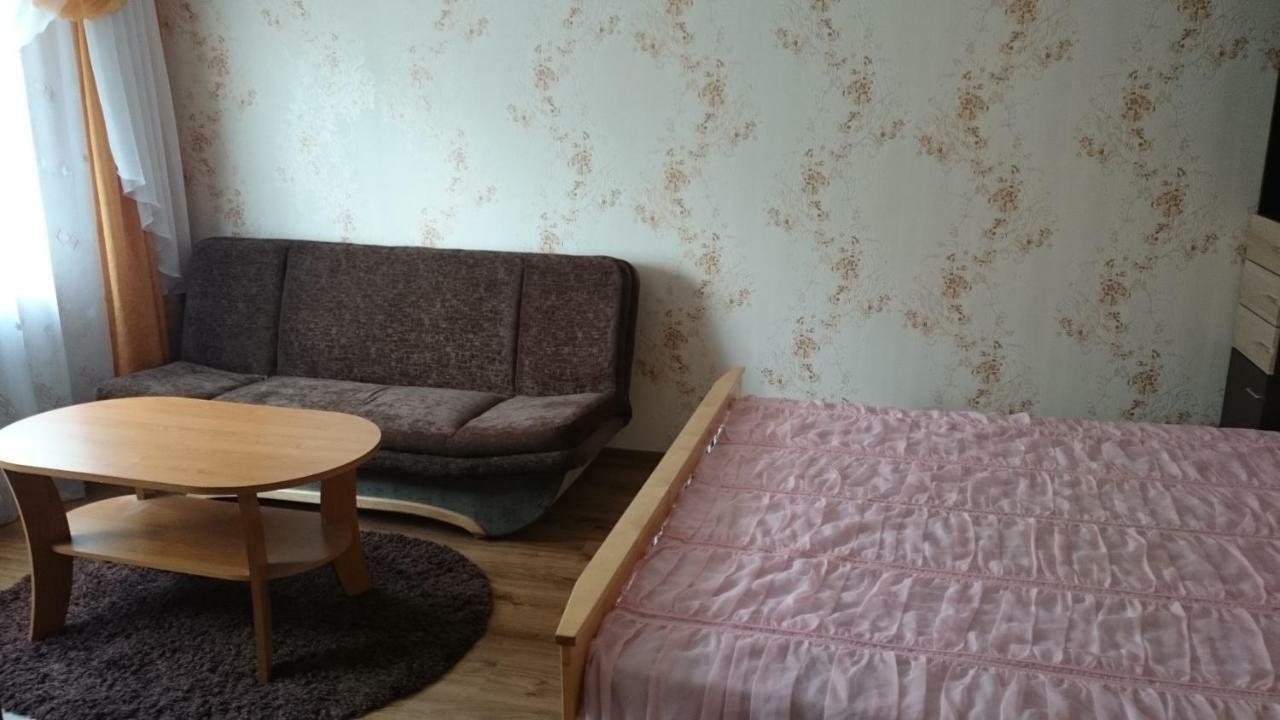 Апартамент В Центре Города, Stacijas 111 داوُجافبيلسْ المظهر الخارجي الصورة